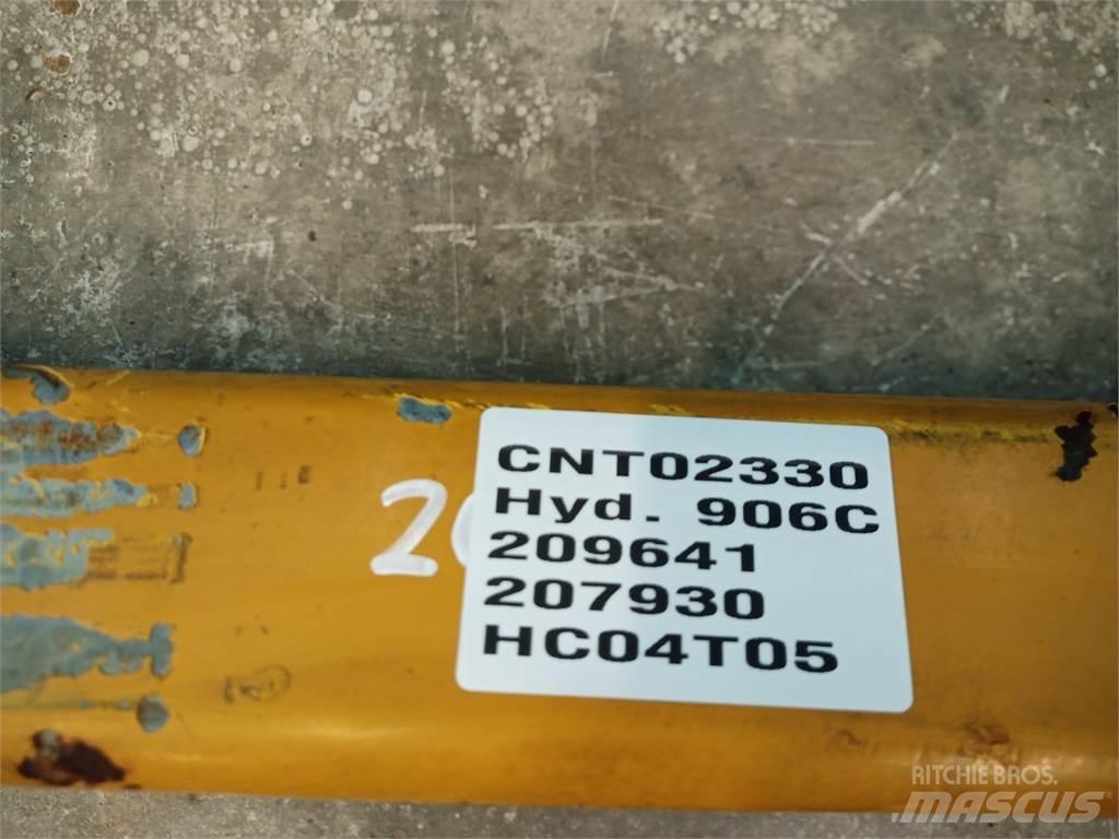 Hydrema 906C Booms and dippers
