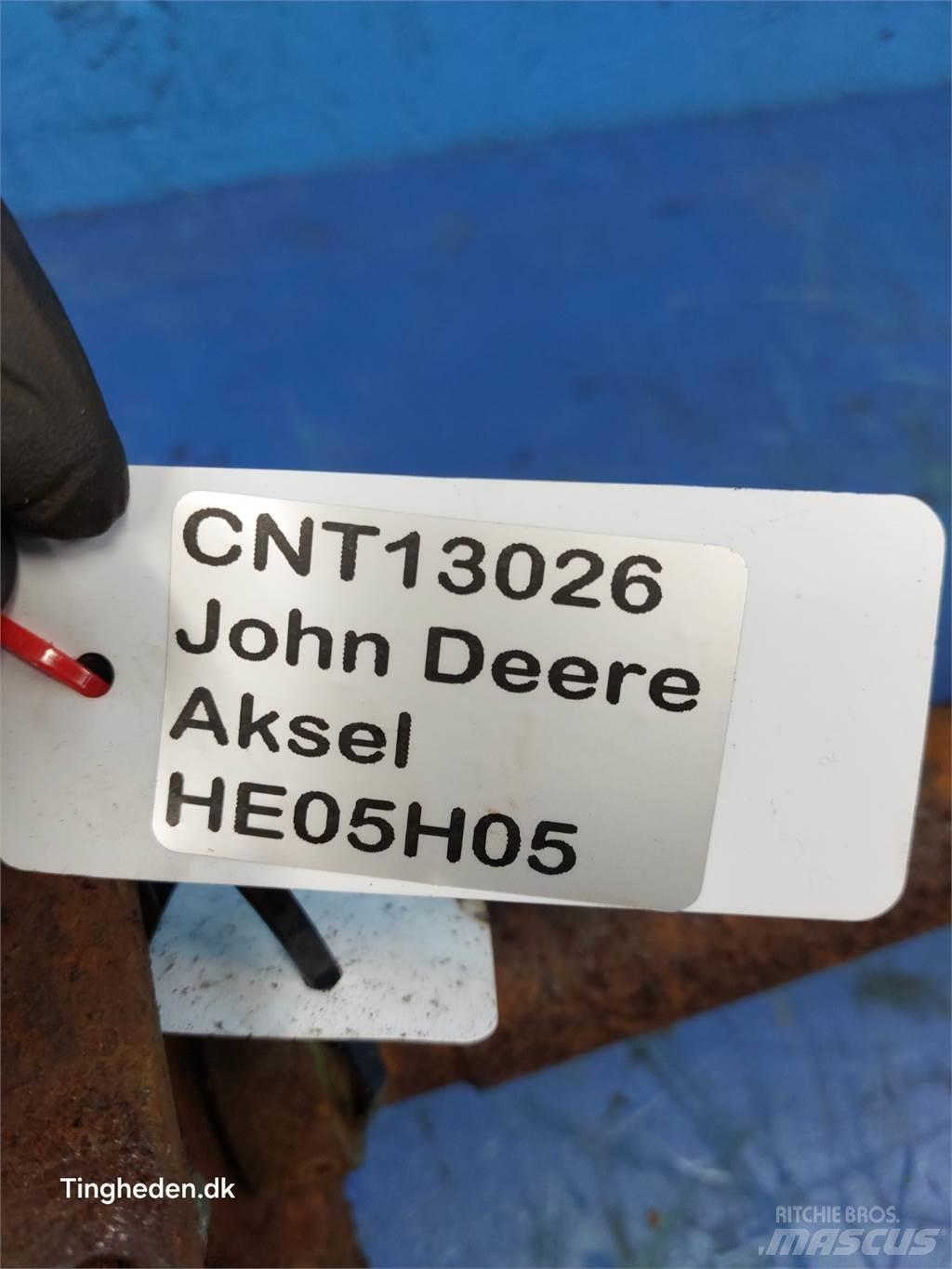 John Deere 1000 Combine Attachments