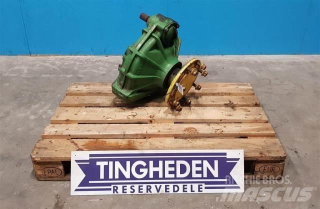 John Deere 1065 Combine Attachments