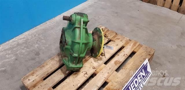 John Deere 1065 Combine Attachments