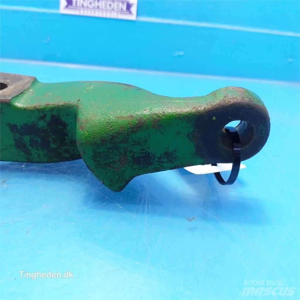 John Deere 1065 Combine Attachments
