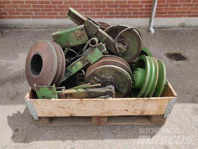 John Deere 1075 Farm Equipment - Others