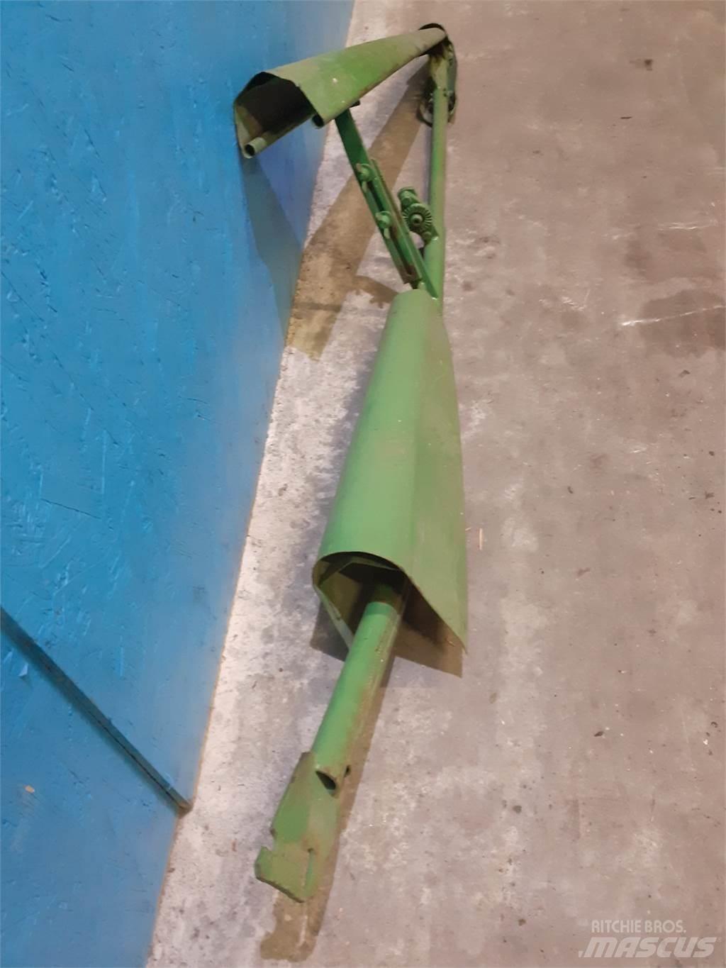 John Deere 1075 Combine Attachments