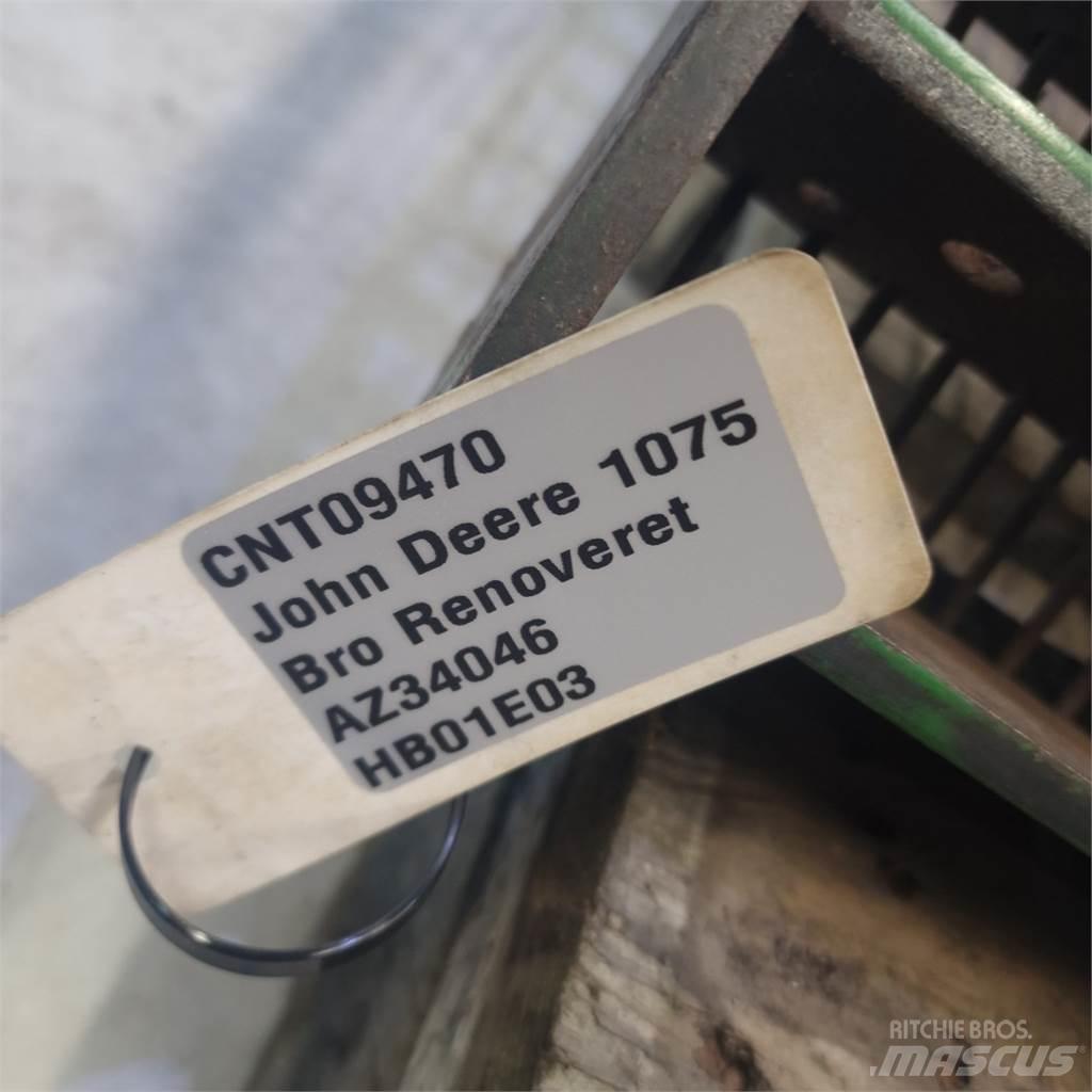 John Deere 1075 Combine Attachments