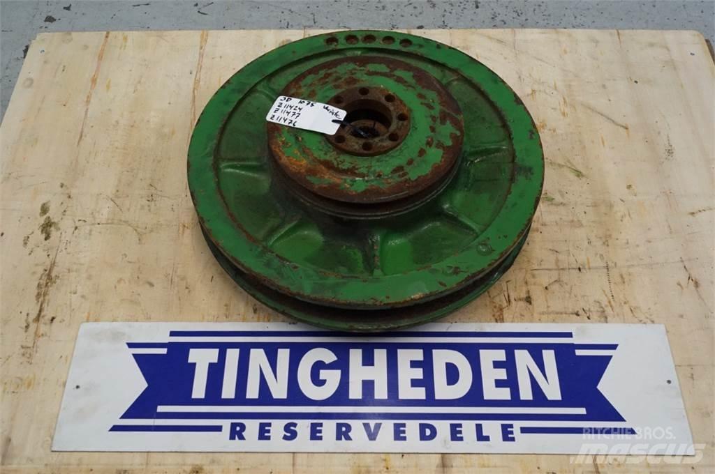 John Deere 1075 Farm Equipment - Others