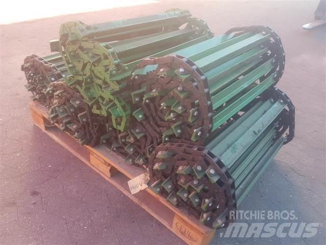 John Deere 1085 Combine Attachments
