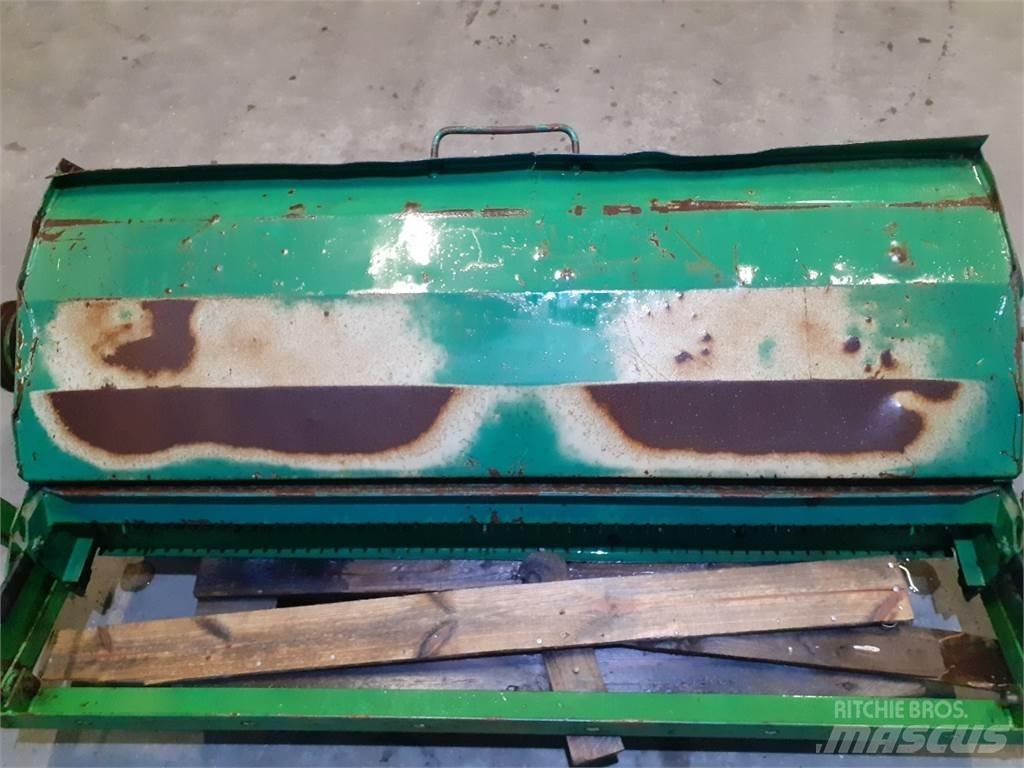 John Deere 1085 Combine Attachments