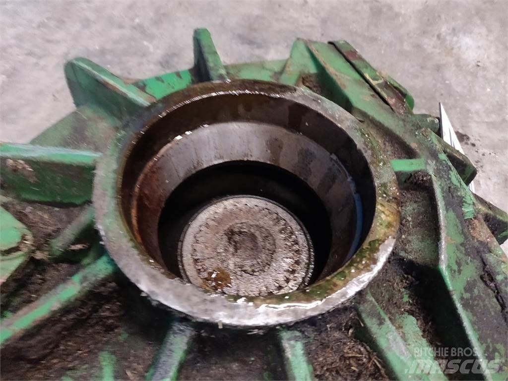 John Deere 1085 Combine Attachments