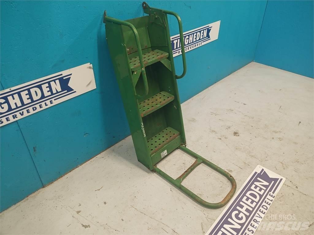 John Deere 1085 Farm Equipment - Others