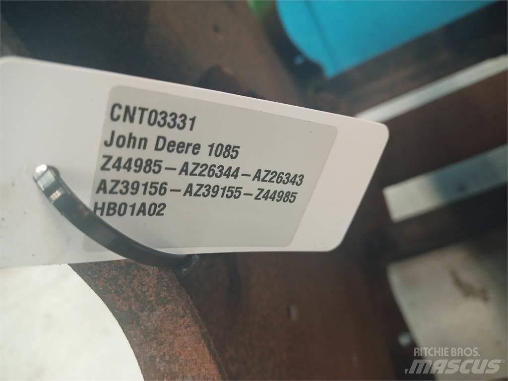 John Deere 1085 Combine Attachments