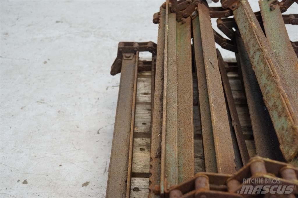 John Deere 1085 Combine Attachments
