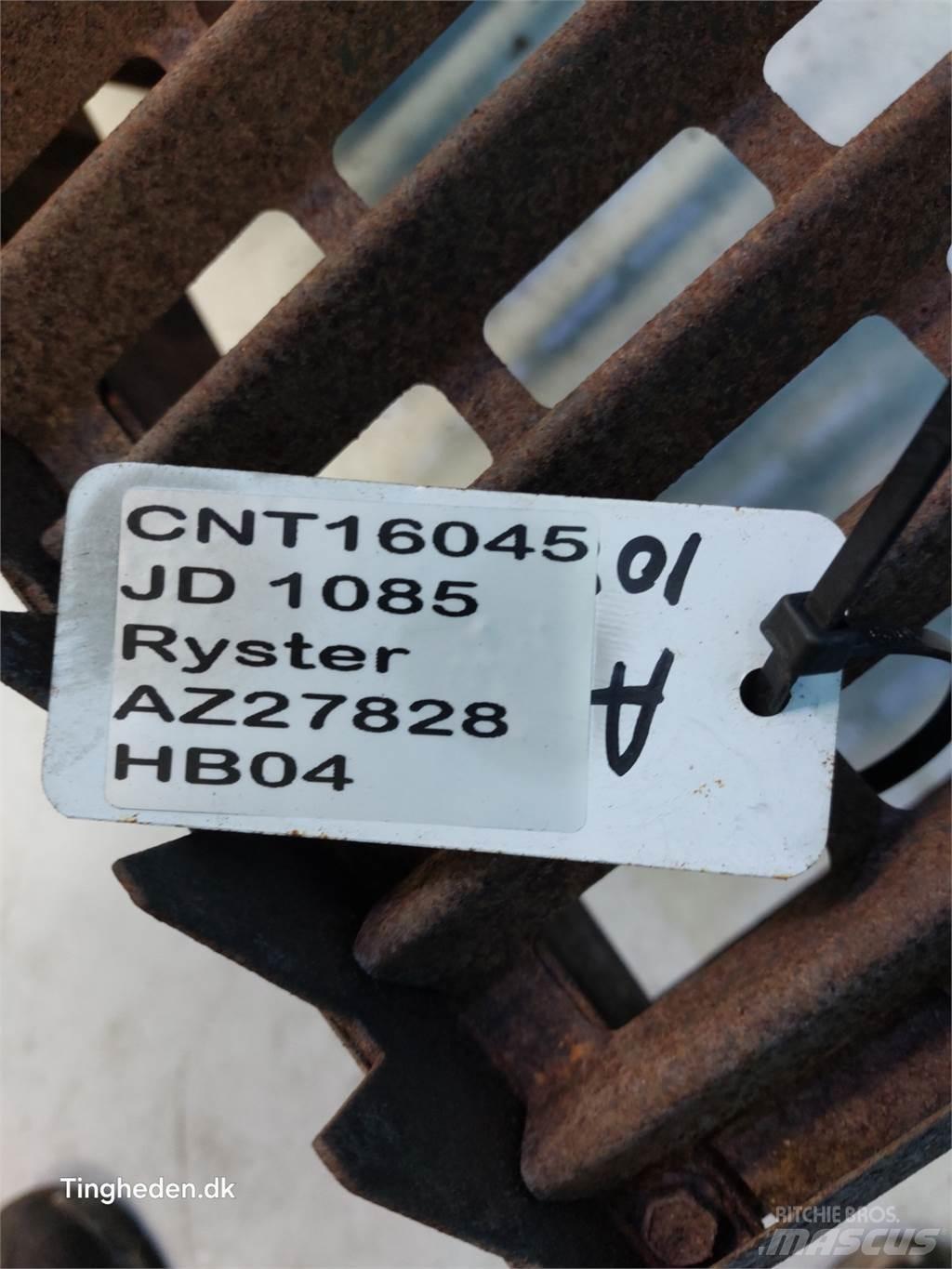John Deere 1085 Combine Attachments