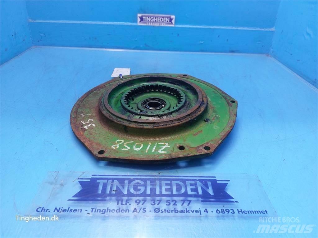 John Deere 1085 Sand And Salt Spreaders