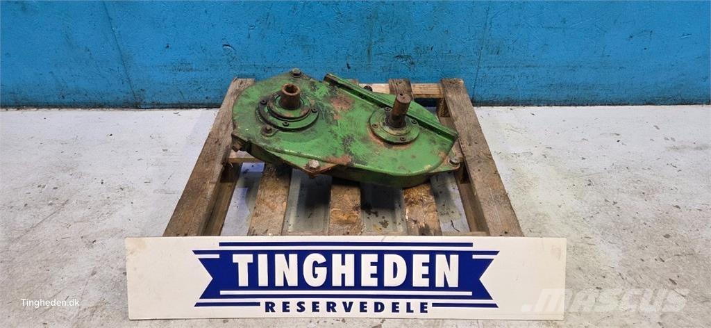 John Deere 1085 Transmission