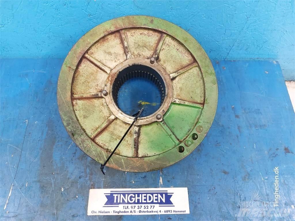 John Deere 1165 Farm Equipment - Others