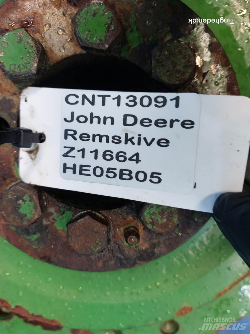 John Deere 1166 Farm Equipment - Others