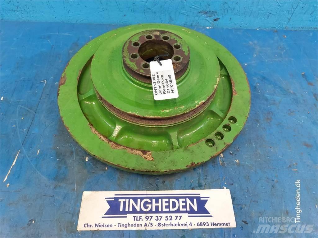 John Deere 1166 Farm Equipment - Others