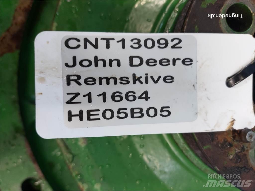 John Deere 1166 Farm Equipment - Others