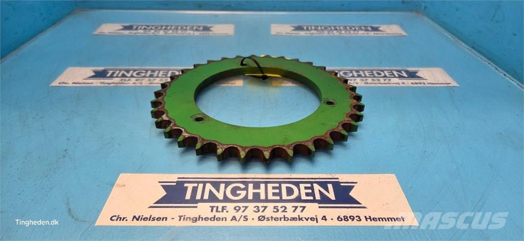 John Deere 1170 Farm Equipment - Others