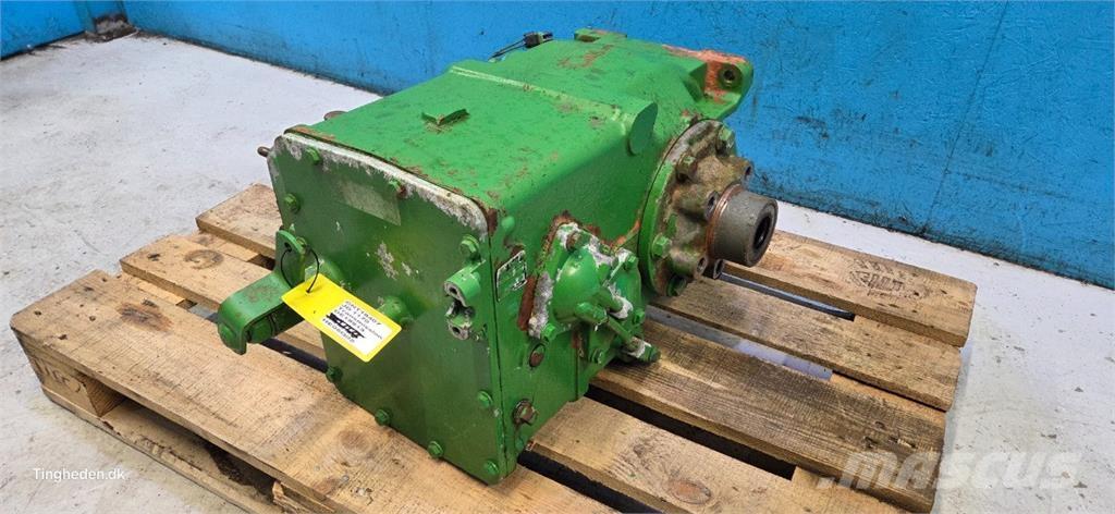 John Deere 1170 Transmission