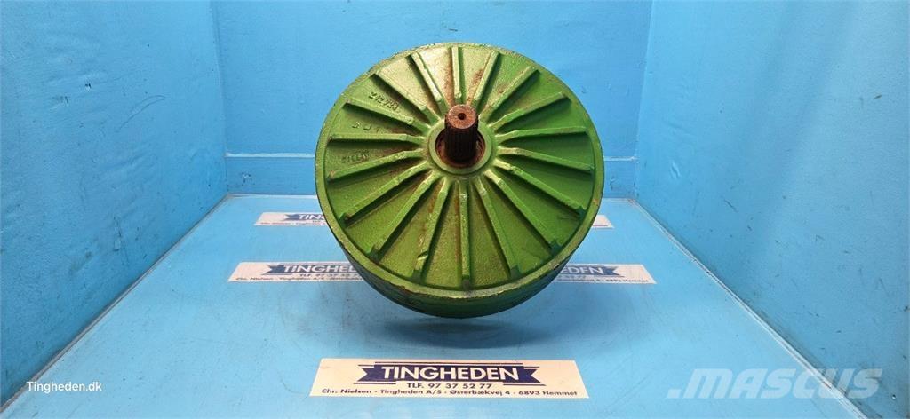 John Deere 1170 Transmission