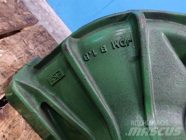 John Deere 1177 Combine Attachments