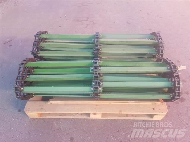 John Deere 1177 Combine Attachments