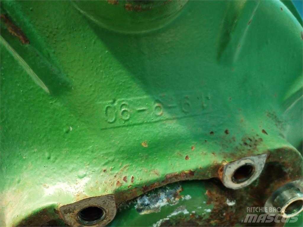 John Deere 1177 Combine Attachments