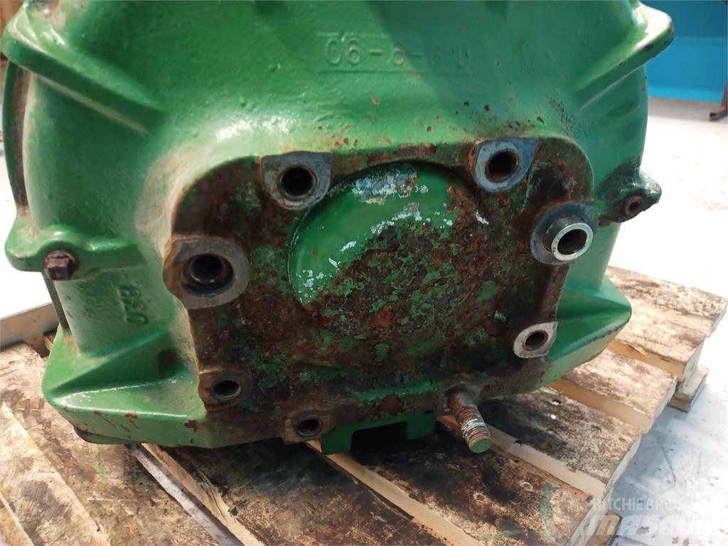 John Deere 1177 Combine Attachments