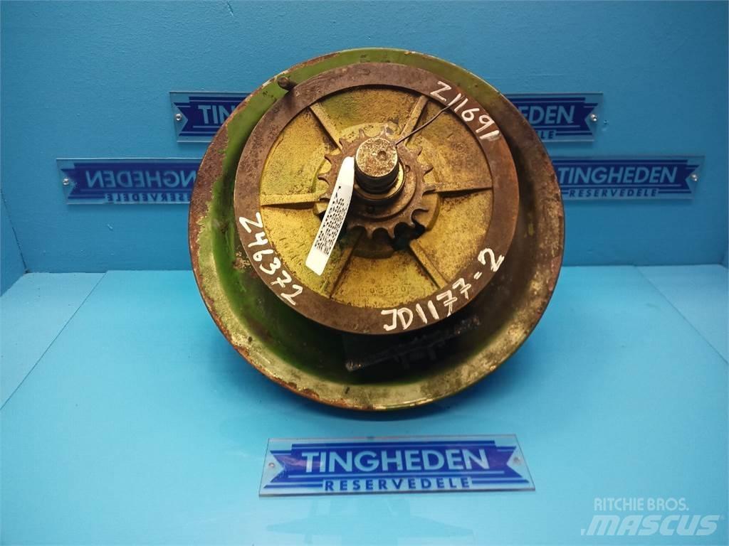 John Deere 1177 Farm Equipment - Others