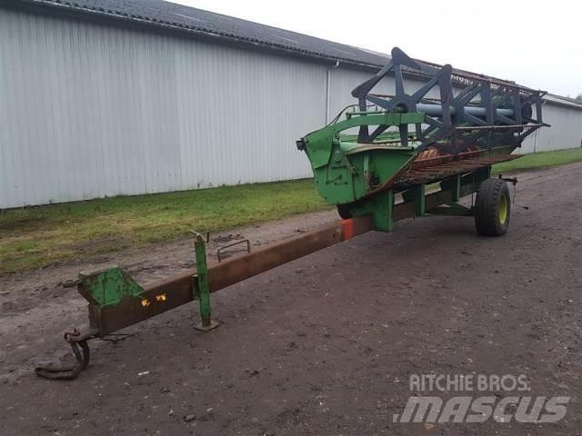 John Deere 14 Combine Attachments