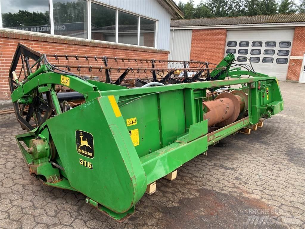 John Deere 16 Combine Attachments