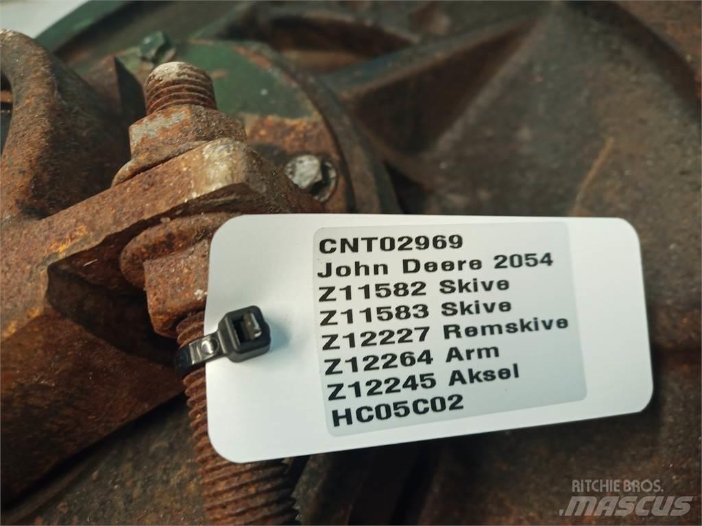 John Deere 2054 Farm Equipment - Others
