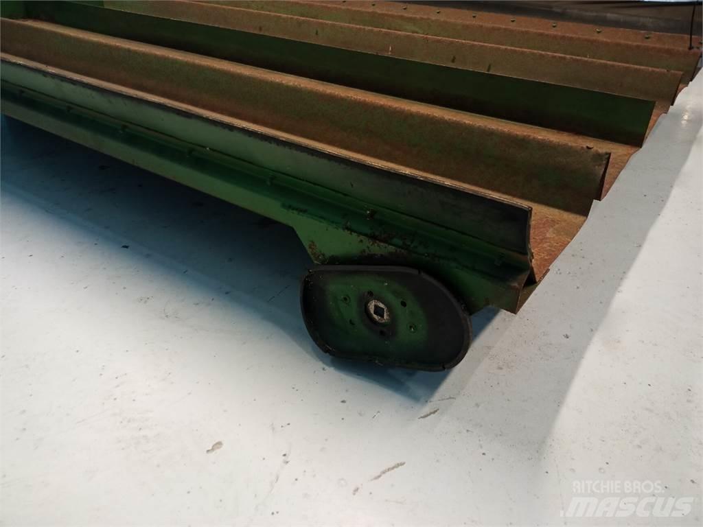 John Deere 2054 Sand And Salt Spreaders