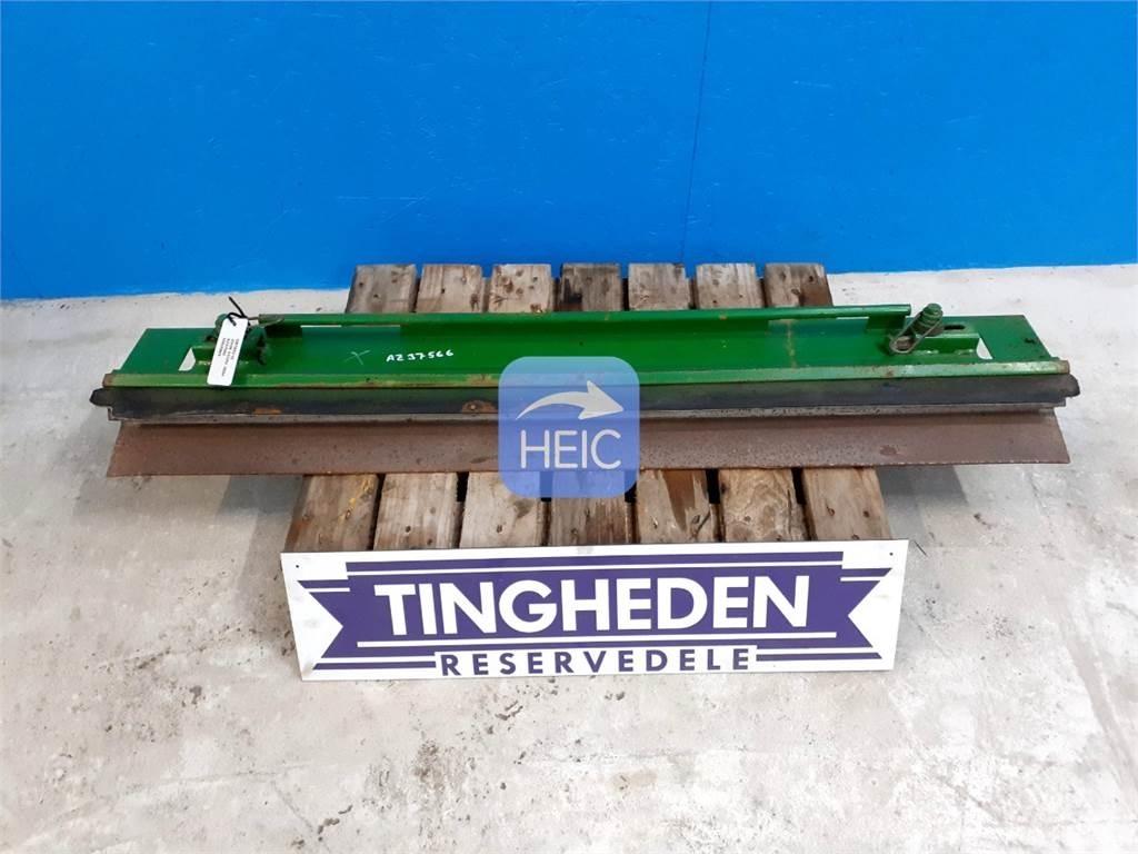 John Deere 2054 Farm Equipment - Others