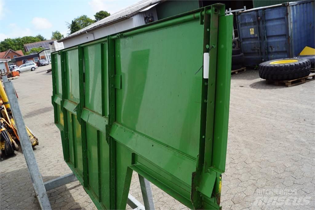 John Deere 2054 Farm Equipment - Others