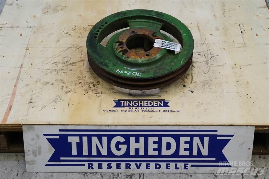 John Deere 2054 Farm Equipment - Others