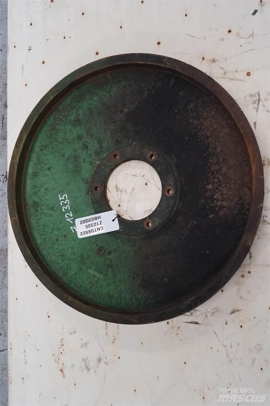 John Deere 2058 Farm Equipment - Others