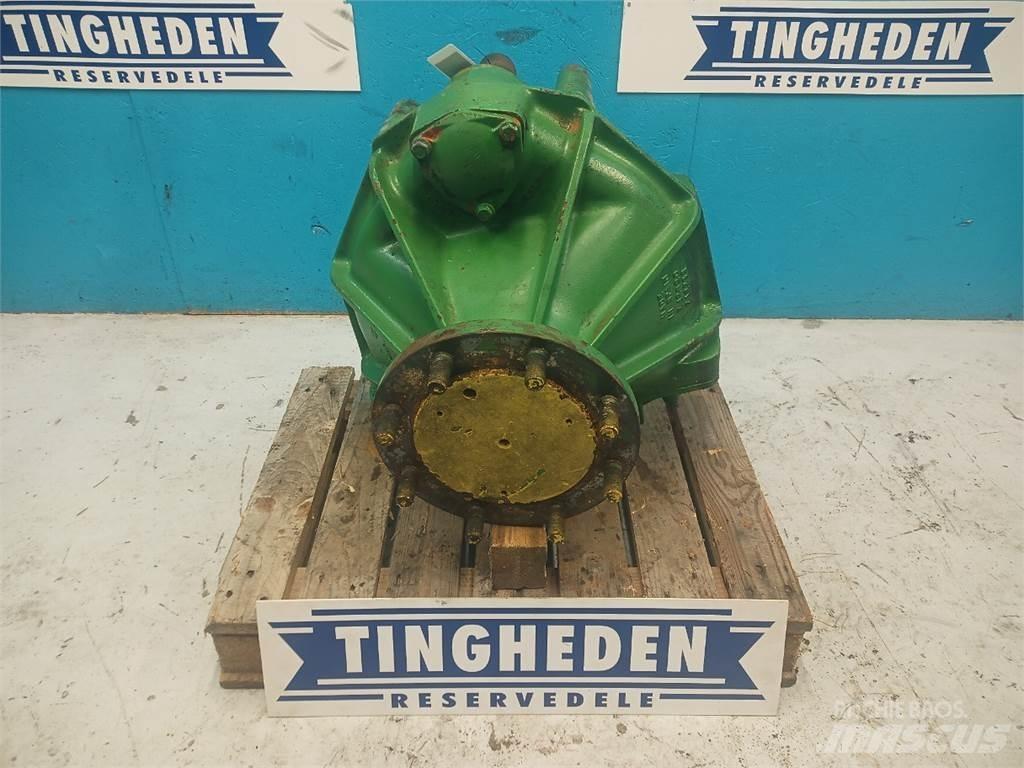 John Deere 2066 Combine Attachments