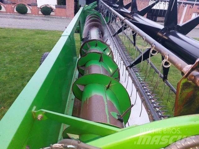 John Deere 22 Combine Attachments