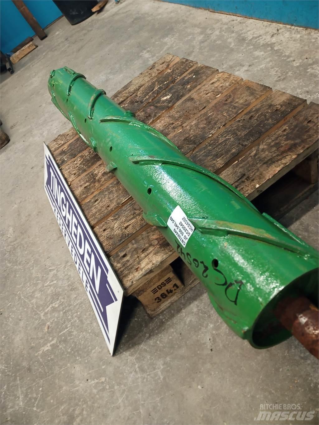 John Deere 550 Farm Equipment - Others