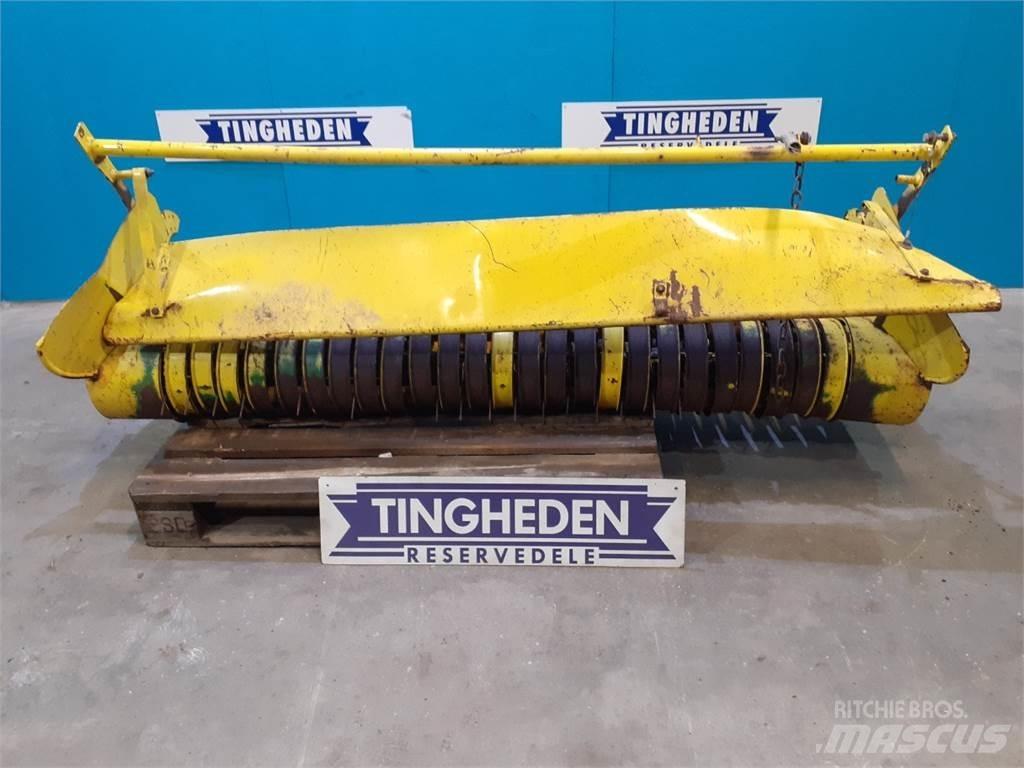 John Deere 580 Farm Equipment - Others