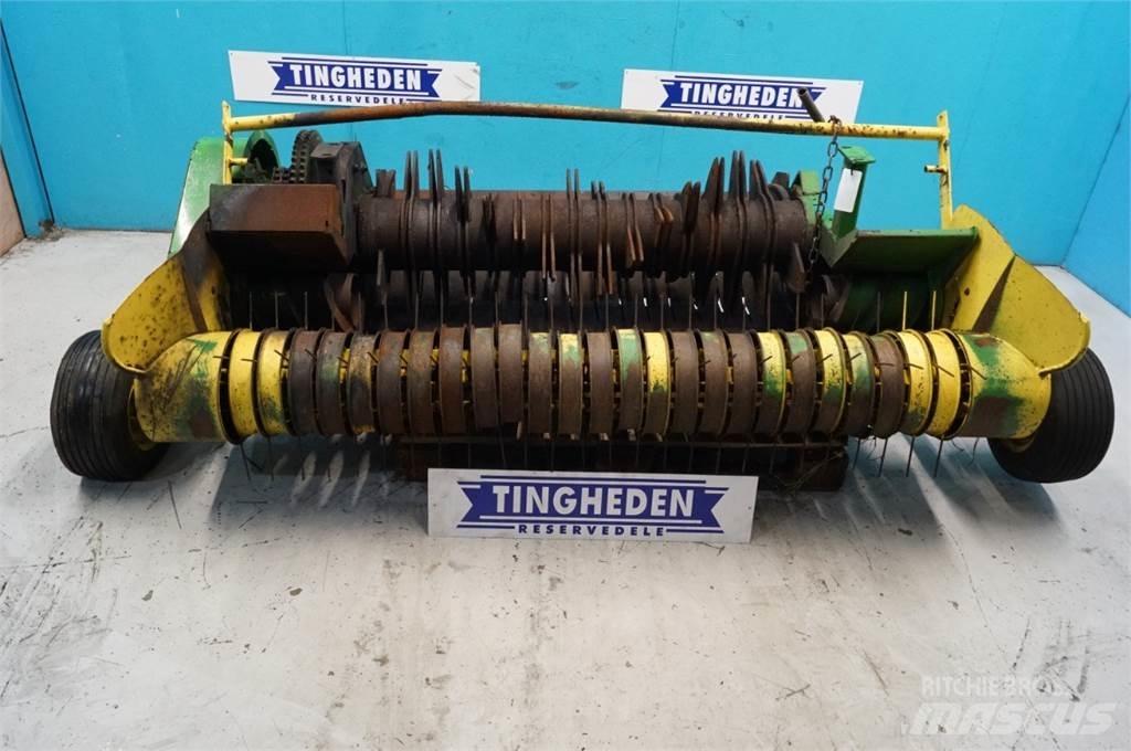 John Deere 590 Farm Equipment - Others
