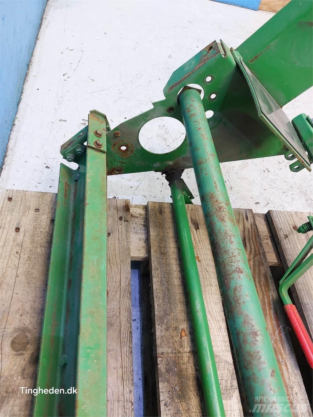 John Deere 590 Farm Equipment - Others