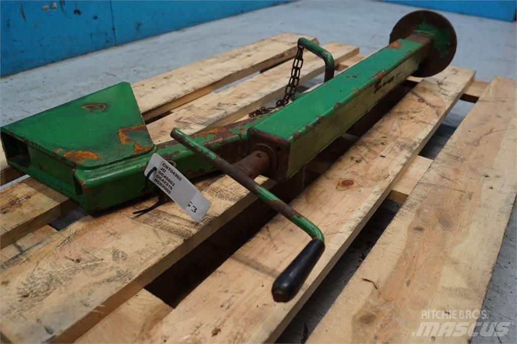 John Deere 592 Farm Equipment - Others