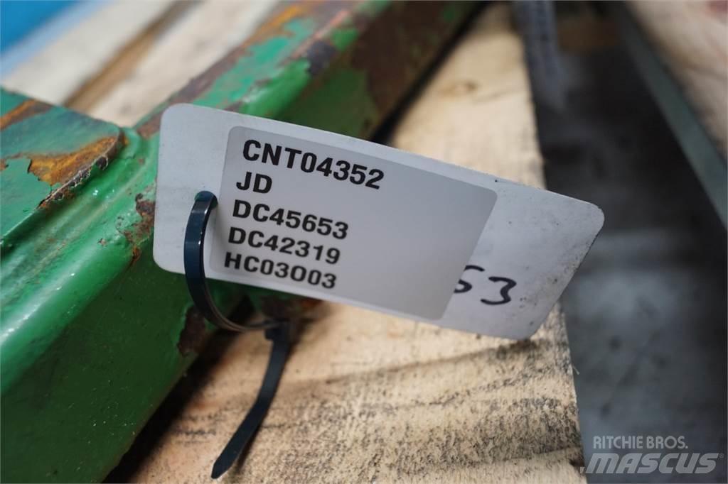 John Deere 592 Farm Equipment - Others