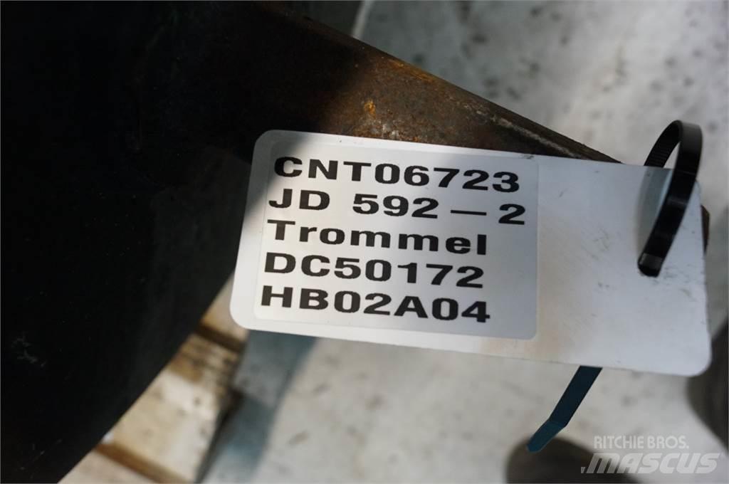 John Deere 592 Farm Equipment - Others