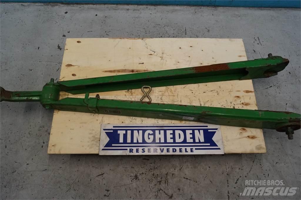 John Deere 592 Farm Equipment - Others