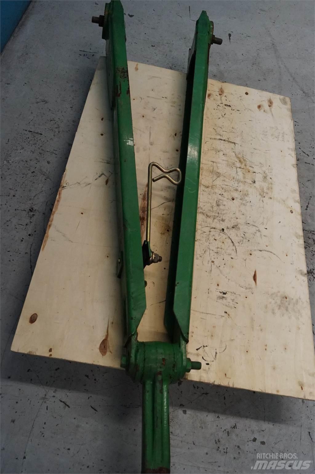 John Deere 592 Farm Equipment - Others