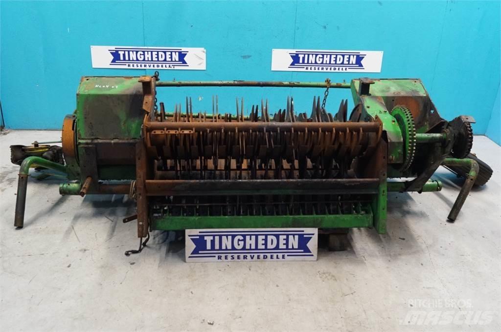 John Deere 592 Farm Equipment - Others